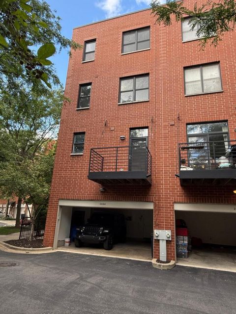 Tiny photo for 2864 N Riverwalk Drive, Chicago, IL 60618 (MLS # 12463703)