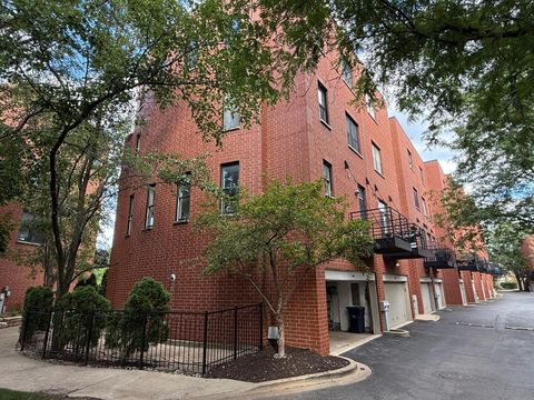 Tiny photo for 2864 N Riverwalk Drive, Chicago, IL 60618 (MLS # 12463703)