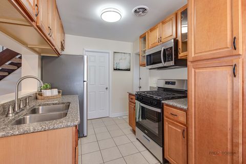 Tiny photo for 233 Winfield Court #233, Vernon Hills, IL 60061 (MLS # 12563311)