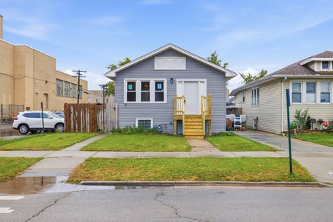 Photo of 2602 Glos Avenue, Bellwood, IL 60104 (MLS # 12773937)