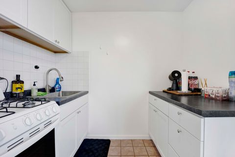 Tiny photo for 1555 N Dearborn Parkway #8c, Chicago, IL 60610 (MLS # 12487537)