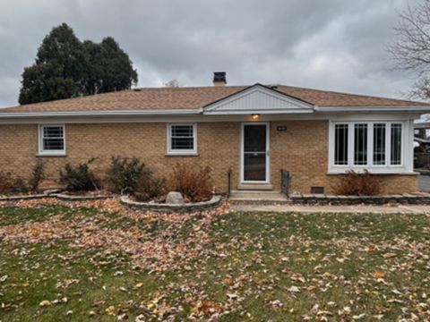 Photo of 6420 W 85th Place, Burbank, IL 60459 (MLS # 12524063)