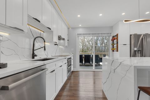 Tiny photo for 1135 N King Charles Court, Palatine, IL 60067 (MLS # 12631983)
