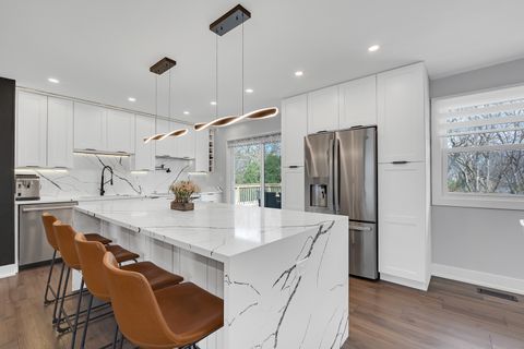 Tiny photo for 1135 N King Charles Court, Palatine, IL 60067 (MLS # 12631983)