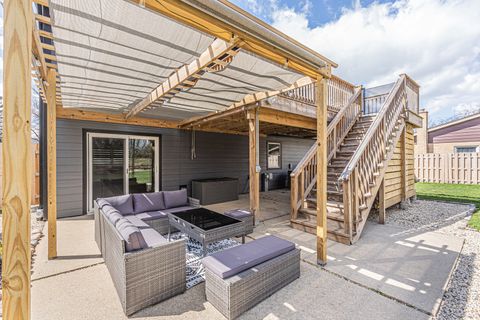 Tiny photo for 1135 N King Charles Court, Palatine, IL 60067 (MLS # 12631983)