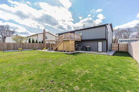 Tiny photo for 1135 N King Charles Court, Palatine, IL 60067 (MLS # 12631983)