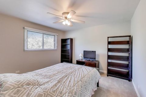 Tiny photo for 452 Hickory Drive, Wheeling, IL 60090 (MLS # 12490476)