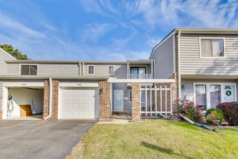 Photo of 452 Hickory Drive, Wheeling, IL 60090 (MLS # 12490476) Photo of 452 Hickory Drive, Wheeling, IL 60090 (MLS # 12490476)