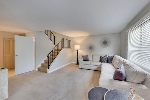 Tiny photo for 452 Hickory Drive, Wheeling, IL 60090 (MLS # 12490476)