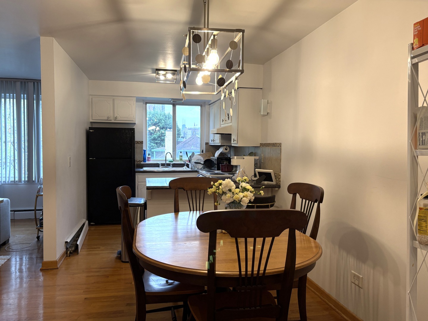 539 W Stratford Place 509