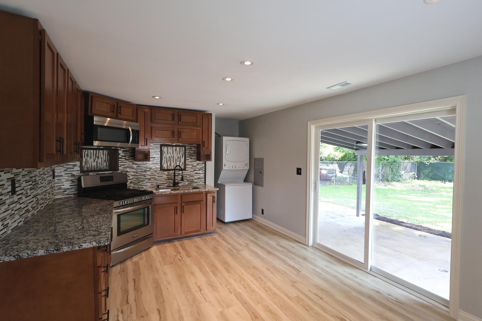 15807 Dixie Highway