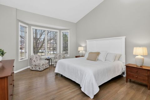 Tiny photo for 4937 COMMONWEALTH Avenue, Western Springs, IL 60558 (MLS # 12577622)