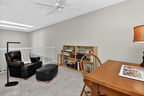 Tiny photo for 4937 COMMONWEALTH Avenue, Western Springs, IL 60558 (MLS # 12577622)