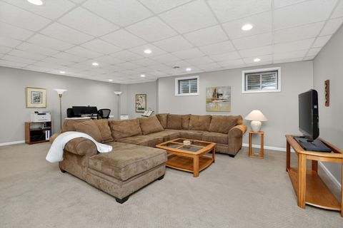 Tiny photo for 4937 COMMONWEALTH Avenue, Western Springs, IL 60558 (MLS # 12577622)