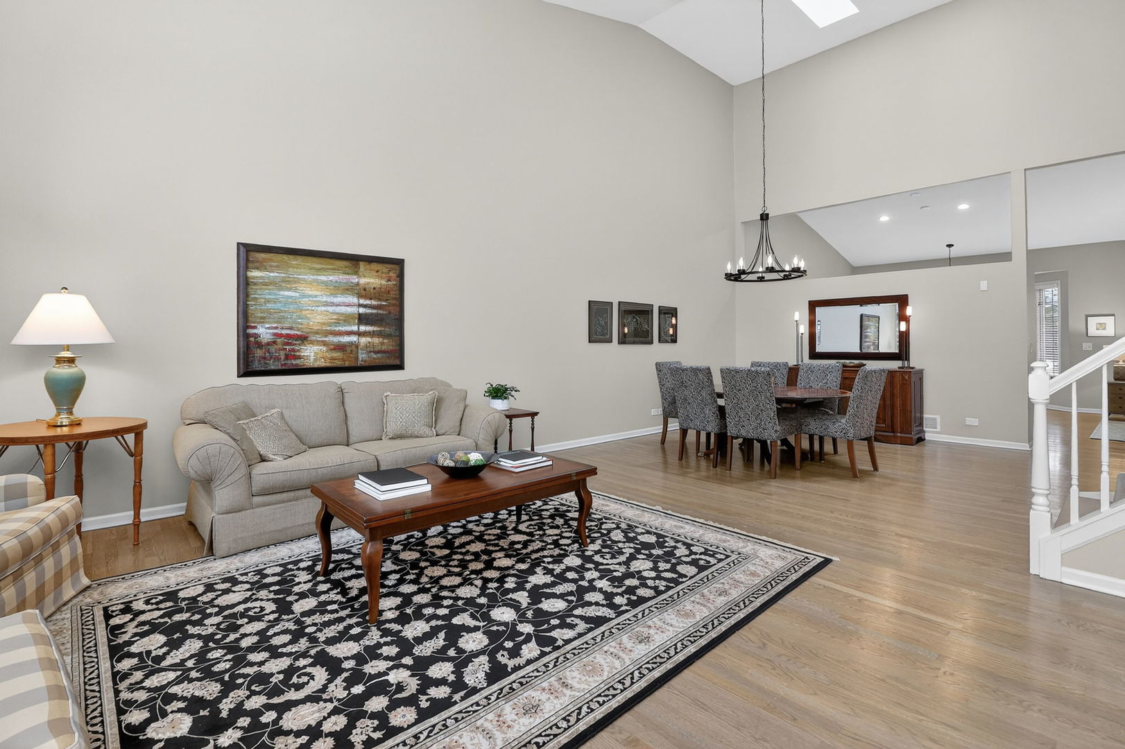 4937 COMMONWEALTH Avenue