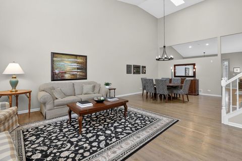 Tiny photo for 4937 COMMONWEALTH Avenue, Western Springs, IL 60558 (MLS # 12577622)