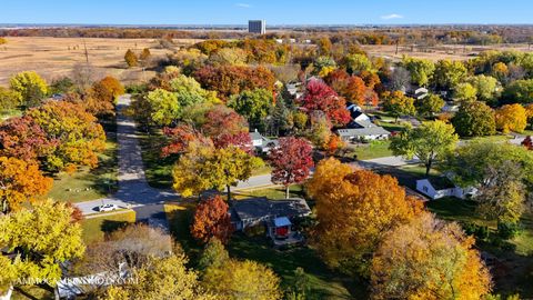 Tiny photo for 817 Woodland Hills Road, Batavia, IL 60510 (MLS # 12505707)