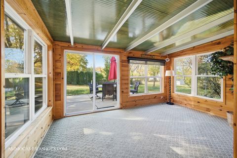 Tiny photo for 817 Woodland Hills Road, Batavia, IL 60510 (MLS # 12505707)