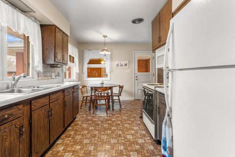 Tiny photo for 1910 Garling Drive, Bloomington, IL 61701 (MLS # 12510065)