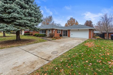 Tiny photo for 1910 Garling Drive, Bloomington, IL 61701 (MLS # 12510065)
