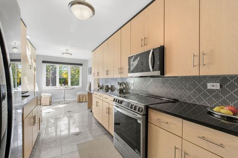 Tiny photo for 44 Park Lane #223, Park Ridge, IL 60068 (MLS # 12499421)