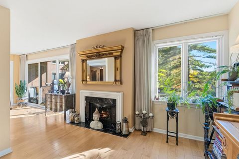 Tiny photo for 44 Park Lane #223, Park Ridge, IL 60068 (MLS # 12499421)