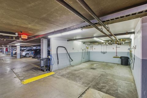 Tiny photo for 44 Park Lane #223, Park Ridge, IL 60068 (MLS # 12499421)