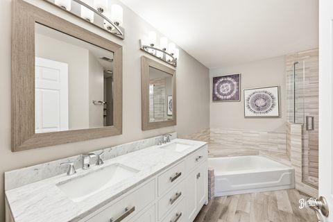 Tiny photo for 3276 N Carriage Way Court #D, Arlington Heights, IL 60004 (MLS # 12622365)