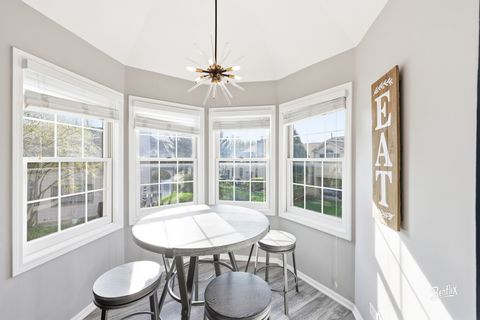 Tiny photo for 3276 N Carriage Way Court #D, Arlington Heights, IL 60004 (MLS # 12622365)