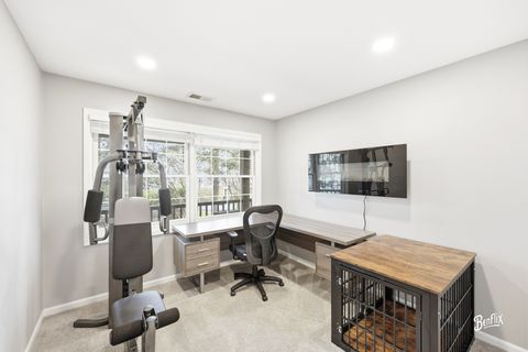 Tiny photo for 3276 N Carriage Way Court #D, Arlington Heights, IL 60004 (MLS # 12622365)