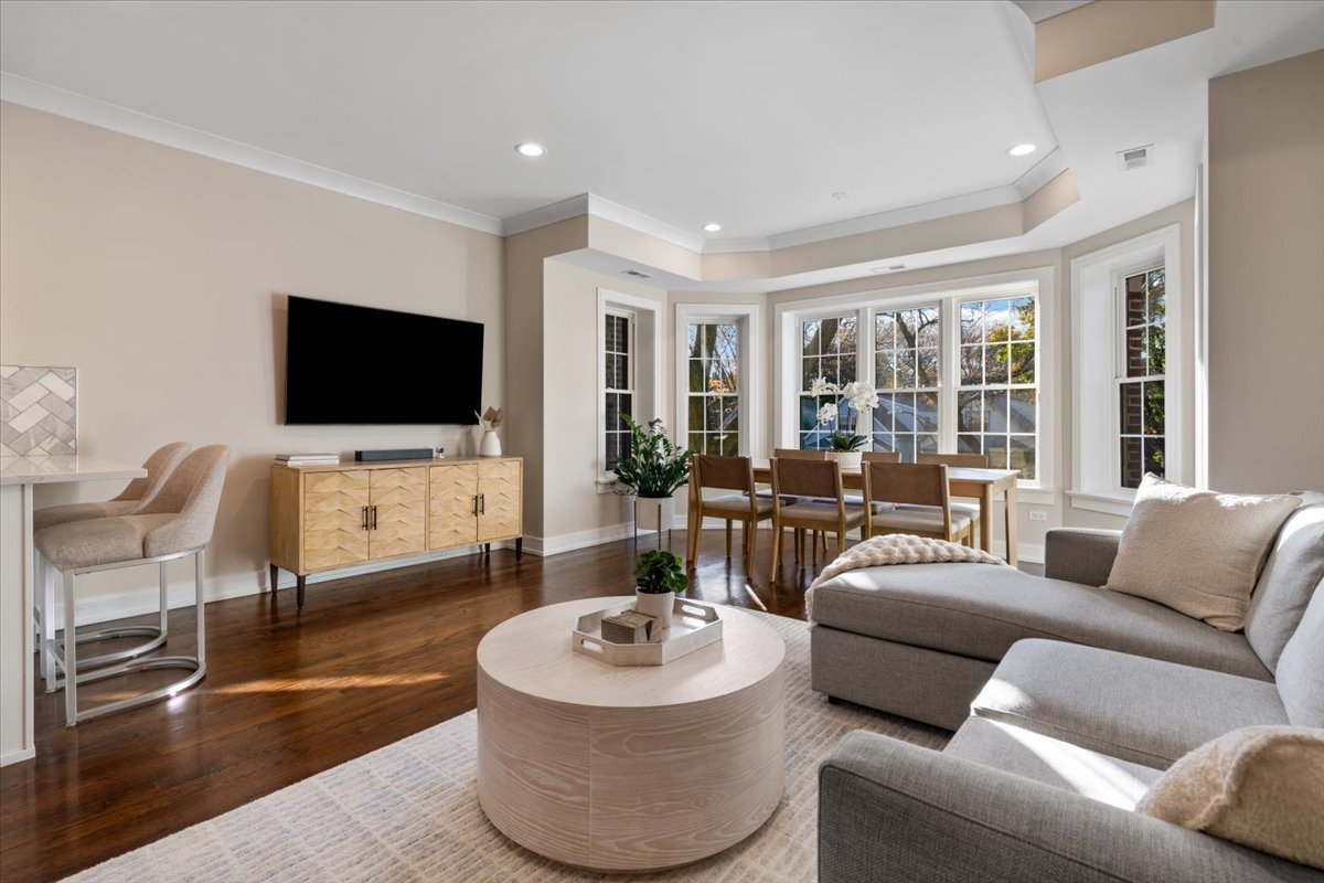 5117 N Winchester Avenue 2S