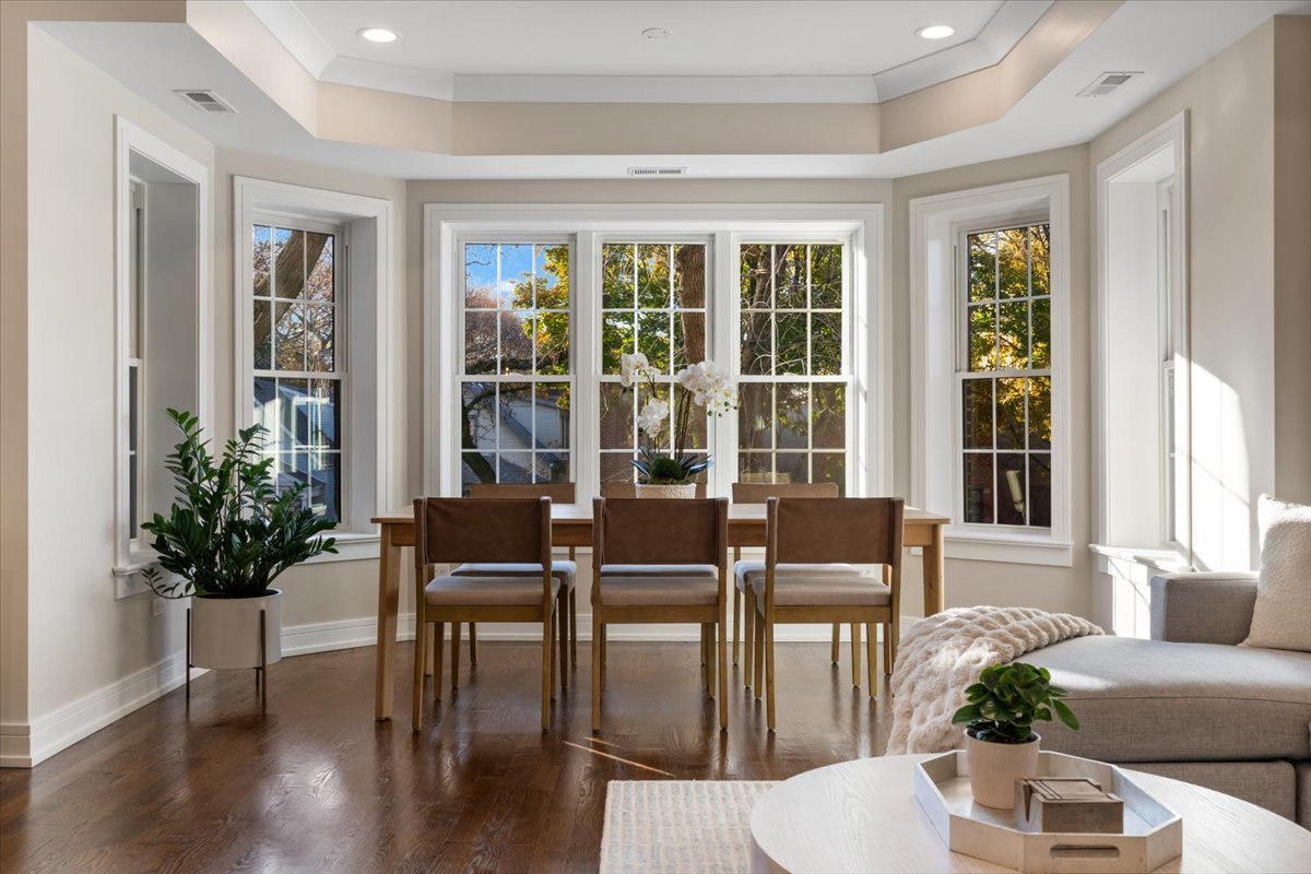 5117 N Winchester Avenue 2S