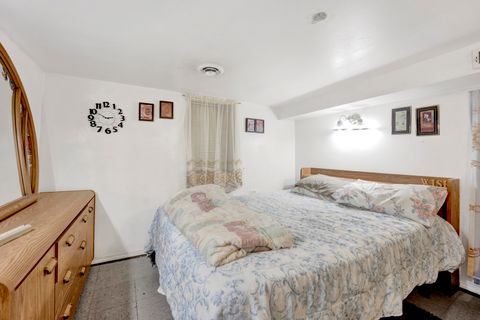 Tiny photo for 3748 N Sacramento Avenue, Chicago, IL 60618 (MLS # 12502976)