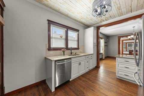 Tiny photo for 2054 183rd Street, Homewood, IL 60430 (MLS # 12734460)