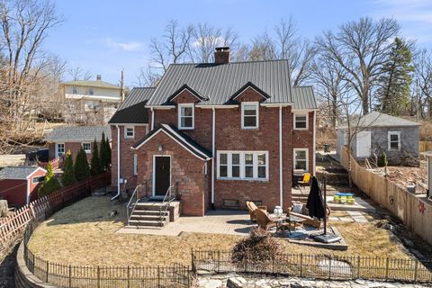 Photo of 1435 Jersey Ridge Road, Davenport, IA 52803 (MLS # 12588857)