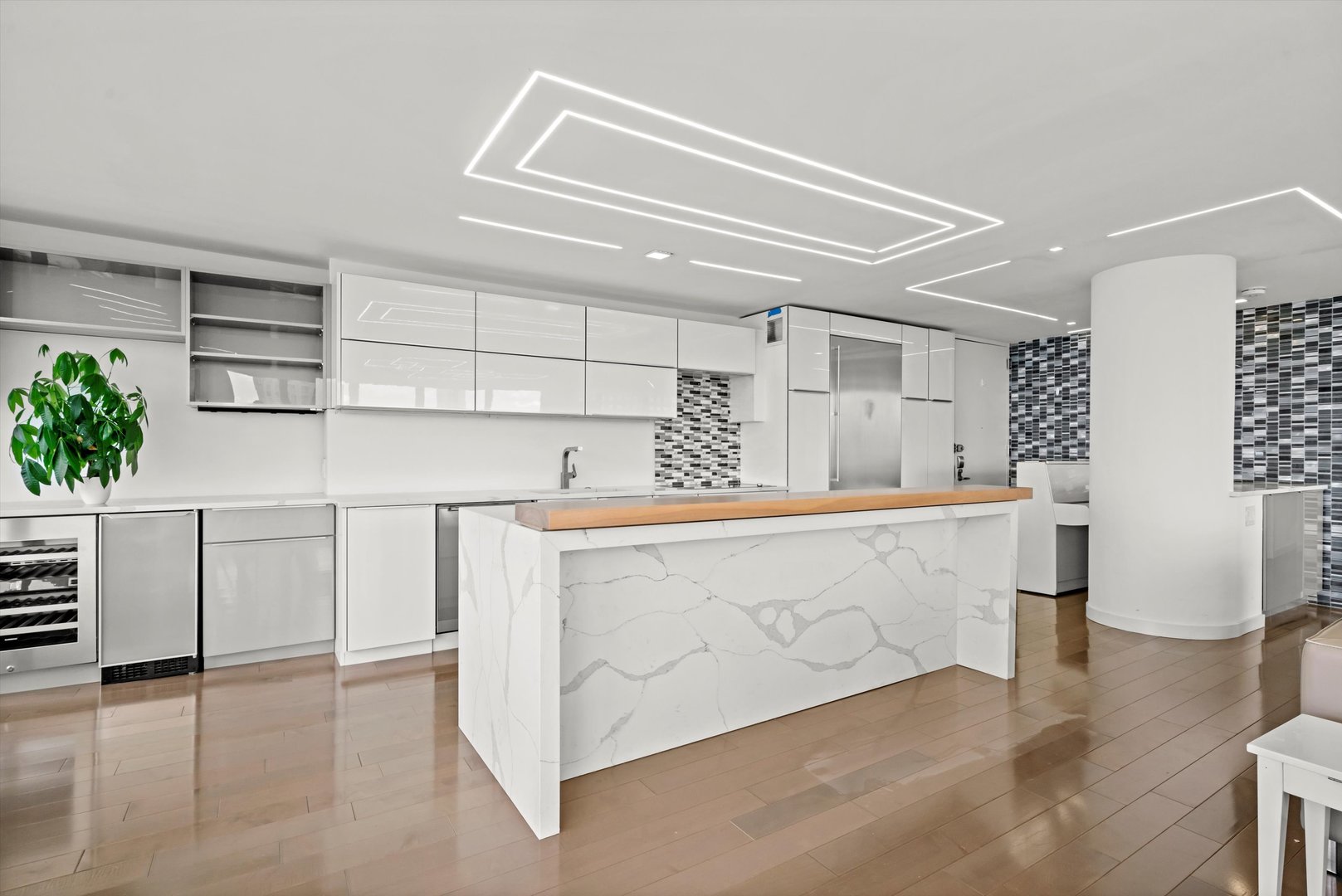 505 N Lake Shore Drive 5202