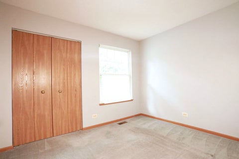 Tiny photo for 704 Shady Oaks Court, Elgin, IL 60120 (MLS # 12694059)