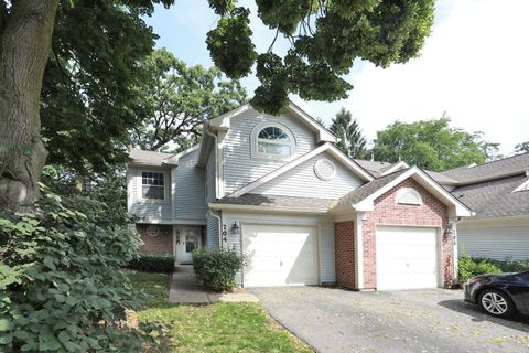 Photo of 704 Shady Oaks Court, Elgin, IL 60120 (MLS # 12694059)