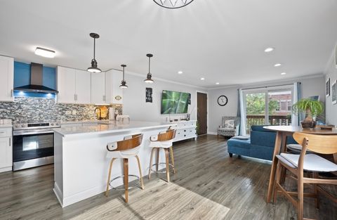 Tiny photo for 6632 W 64th Place #3WEST, Chicago, IL 60629 (MLS # 12492175)