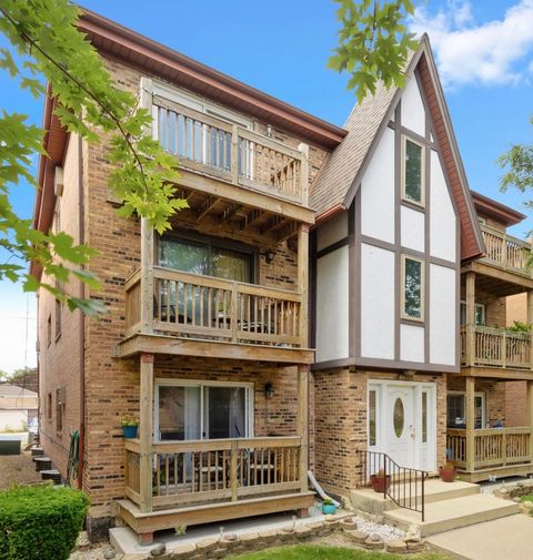 Photo of 6632 W 64th Place #3WEST, Chicago, IL 60629 (MLS # 12492175)