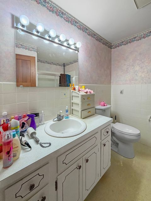 Tiny photo for 1353 Carriage Hill Lane, Freeport, IL 61032 (MLS # 12511617)