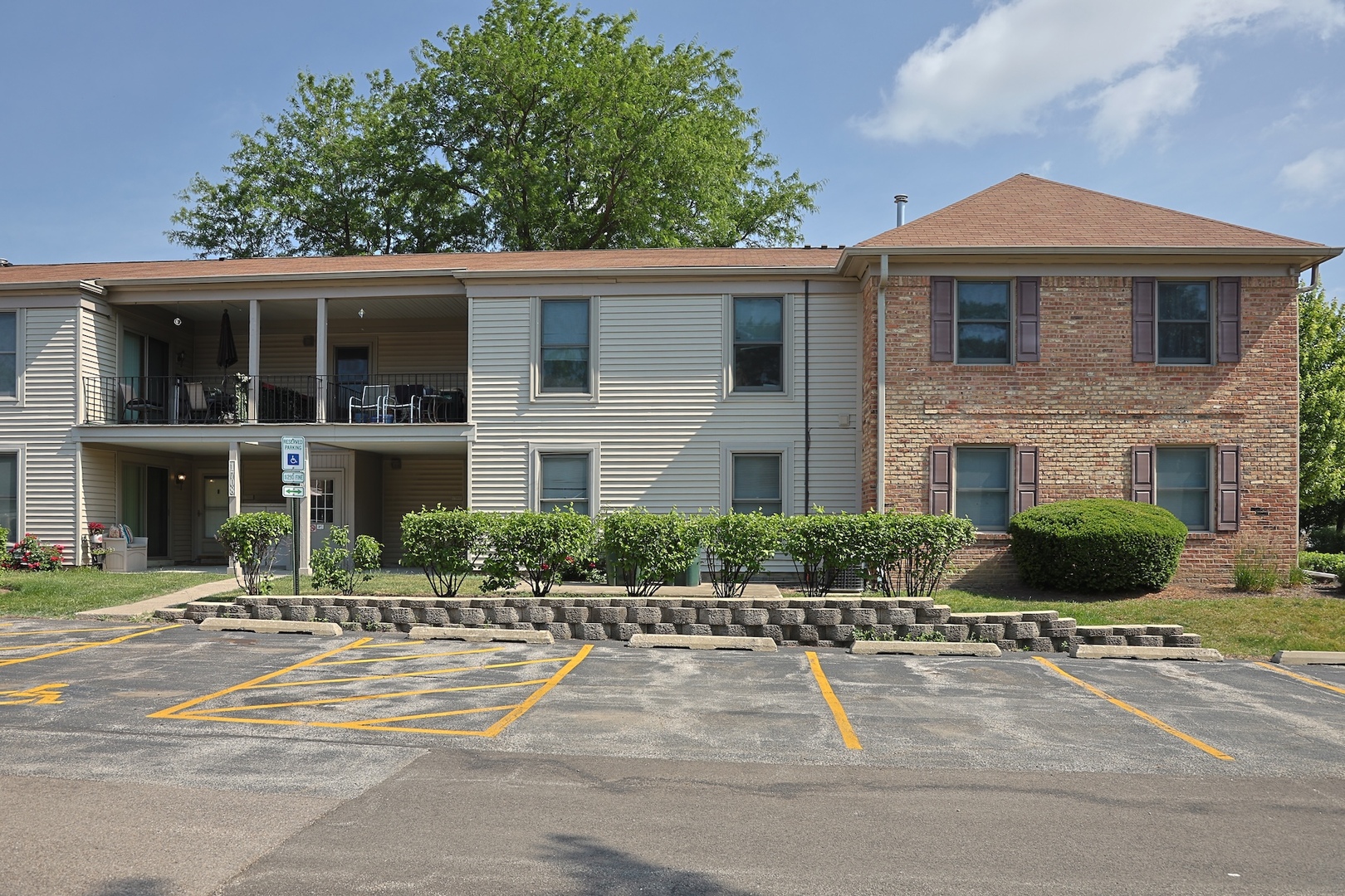 1700 Fayette Walk E
