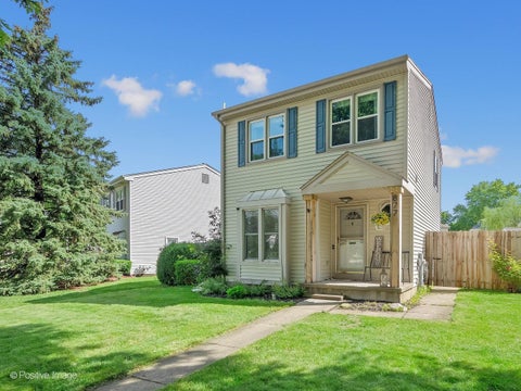 Tiny photo for 877 Manchester Course, Geneva, IL 60134 (MLS # 12682504)