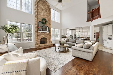 Tiny photo for 155 Michigan Drive, Bloomingdale, IL 60108 (MLS # 12631918)