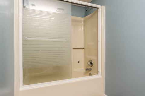 Tiny photo for 5421 FRIENDSWOOD Court, Rockford, IL 61114 (MLS # 12492931)