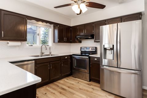 Tiny photo for 5421 FRIENDSWOOD Court, Rockford, IL 61114 (MLS # 12492931)