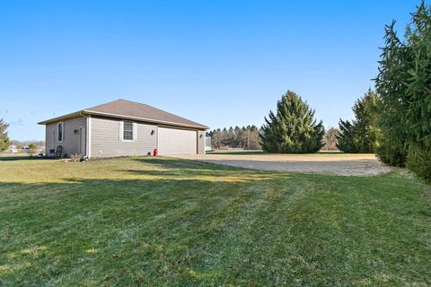 Tiny photo for 22011 Pringle Drive, Marengo, IL 60152 (MLS # 12606413)