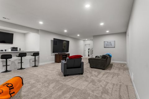 Tiny photo for 606 N Beacon Hill Circle, Urbana, IL 61802 (MLS # 12572775)