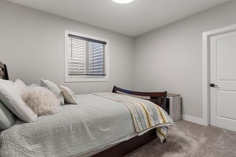 Tiny photo for 606 N Beacon Hill Circle, Urbana, IL 61802 (MLS # 12572775)