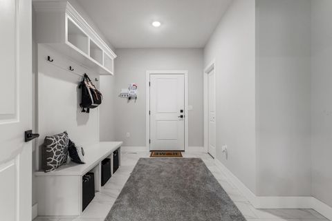 Tiny photo for 606 N Beacon Hill Circle, Urbana, IL 61802 (MLS # 12572775)